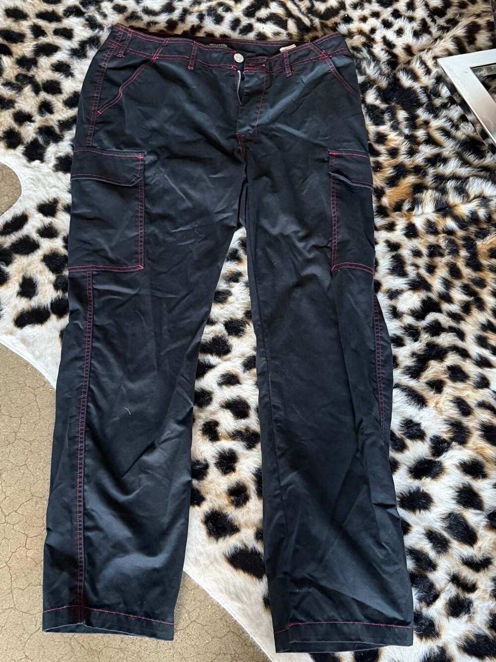 True Religion Black Cargo Pants with Red Contrast Stitching Size 34